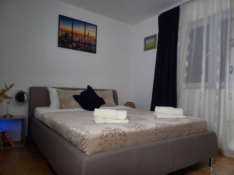 2Br Airport Accommodation W/Free Private Parking Ledine Buitenkant foto