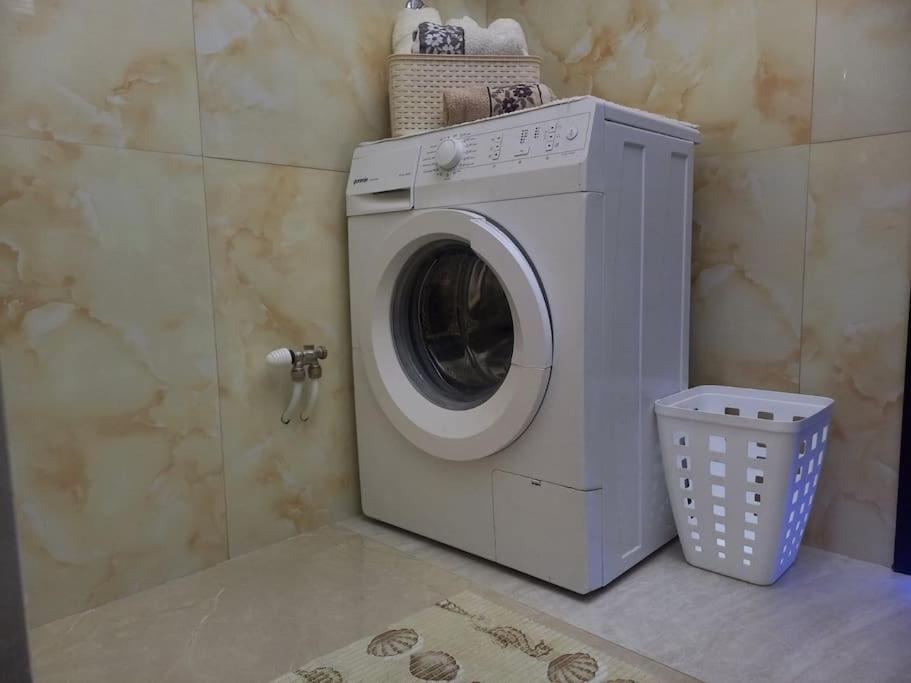 2Br Airport Accommodation W/Free Private Parking Ledine Buitenkant foto